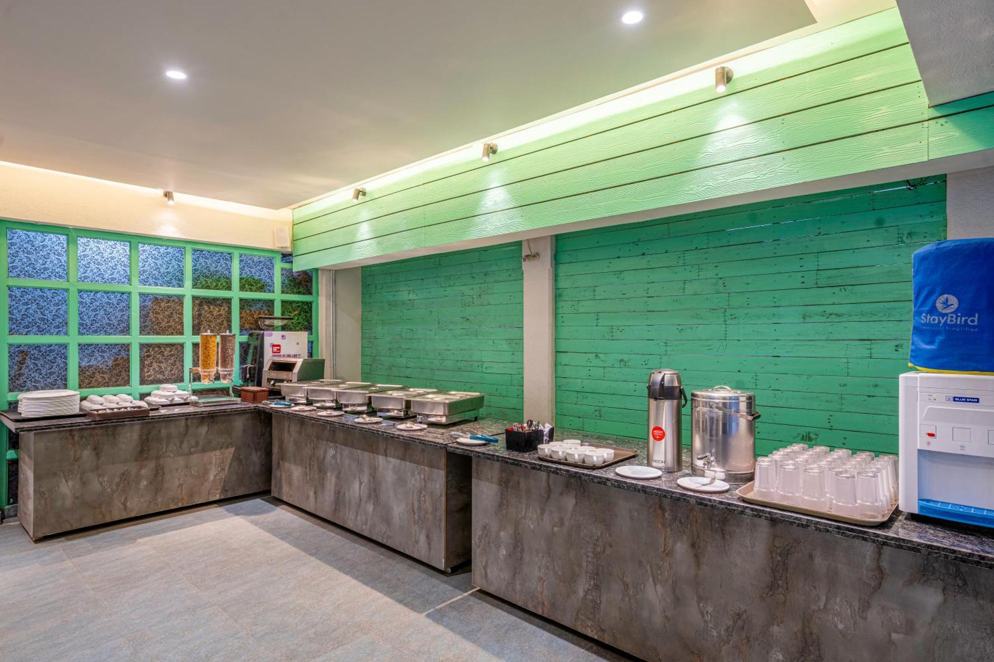 Bed & Breakfast Staybird - Silver Oak, An Hotel, Kharadi